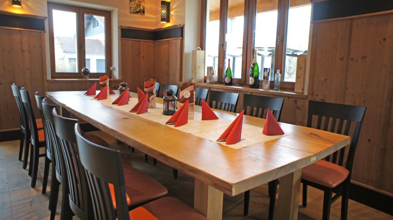 Hotel Heimfeld Restaurant Cafe Garching an Der Alz Ngoại thất bức ảnh